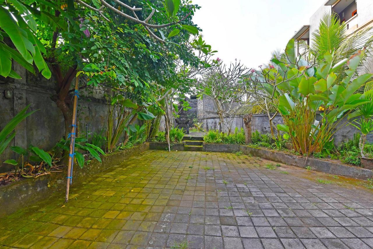 Oyo 90967 Soka Asri Guest House Darmasaba Exterior foto